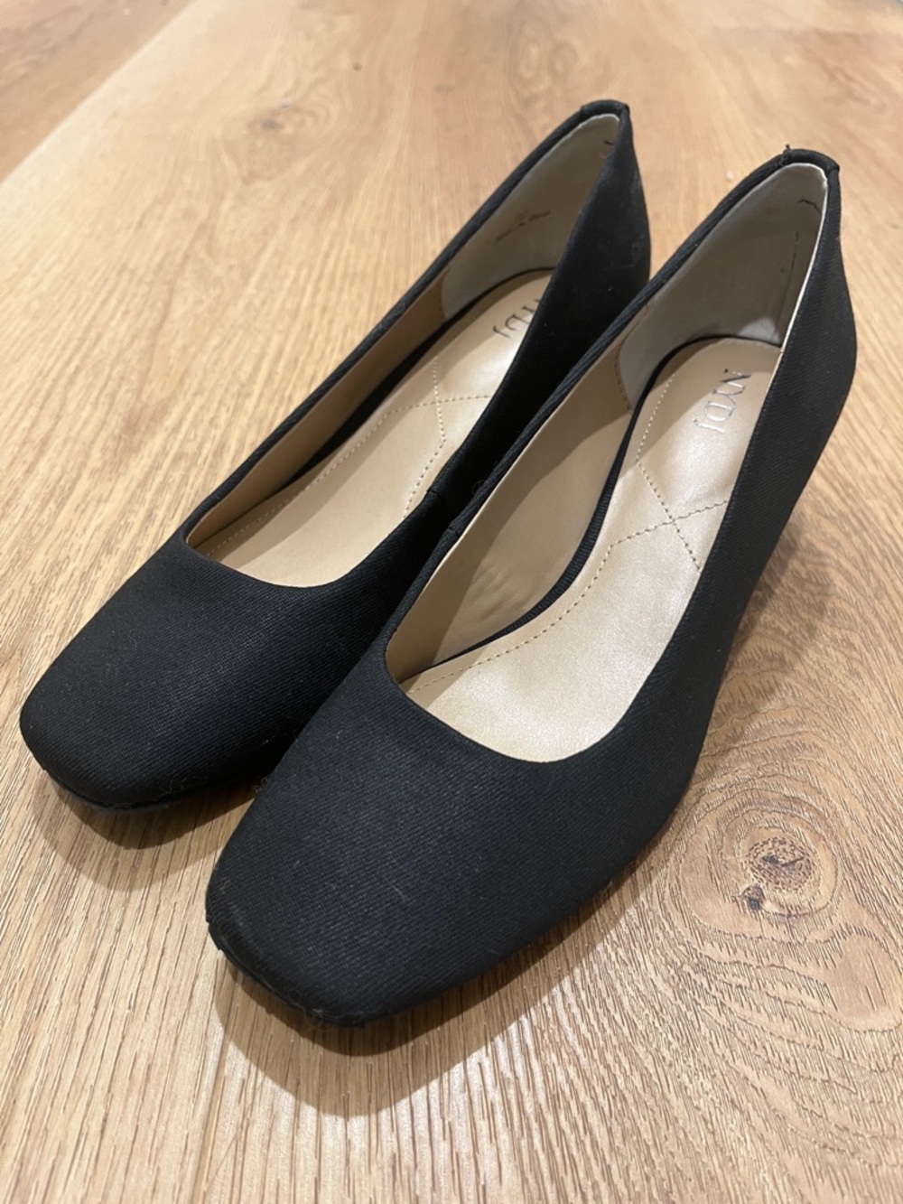NYDJ Black Square-Toe Heeled Pumps